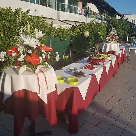Oasi Verde Lido di Jesolo Bagian luar foto